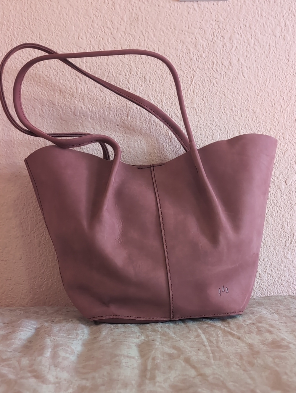 Portland Leather Goods Mauve Devan Bucket Tote